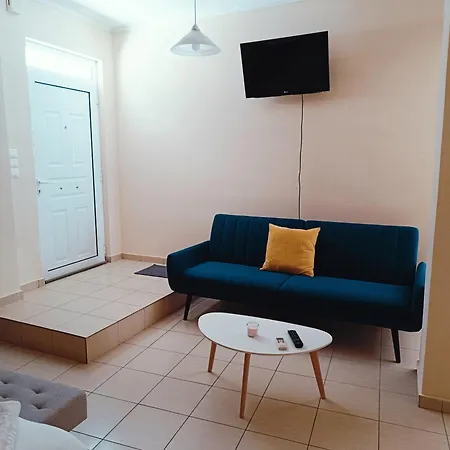 διατιθεται γκαρσονιέρα * Kalamata