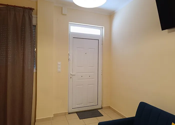 διατιθεται γκαρσονιέρα Kalamata