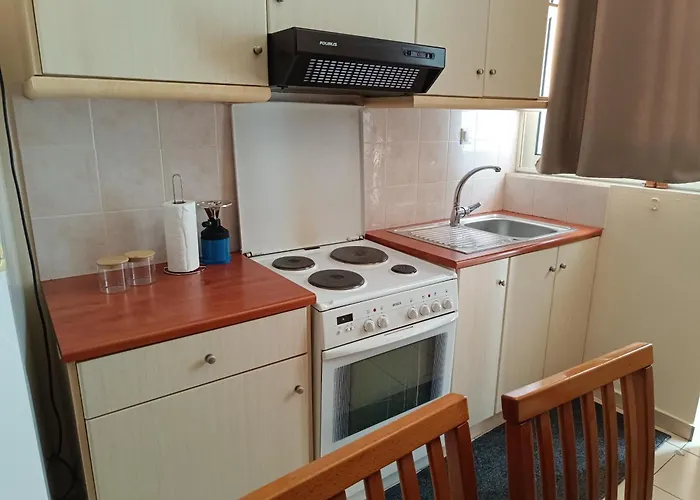 Apartment διατιθεται γκαρσονιέρα *