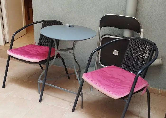 διατιθεται γκαρσονιέρα Kalamata