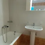 διατιθεται γκαρσονιέρα Apartment